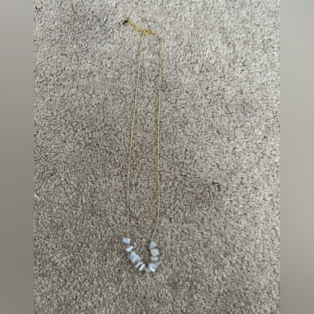 Elegant Gold and White Necklace